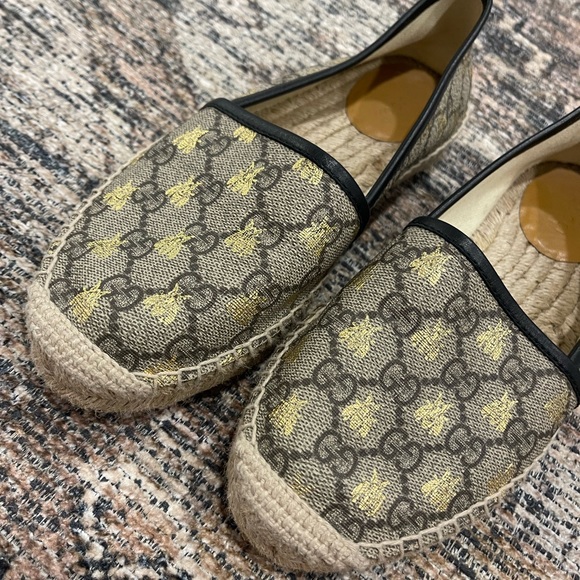 Gucci Shoes - Gucci Pilar GG Supreme Bee Espadrille Flats Canvas Slip On Loafers Size 36.5